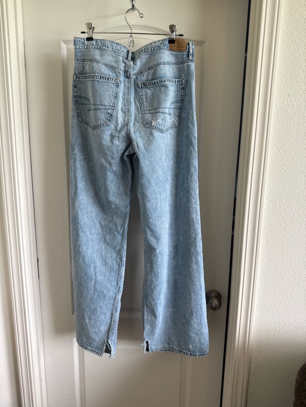 American Eagle Outfitters Light Blue Distressed Wide-Leg Jeans Size 6 - Picture 4 of 5